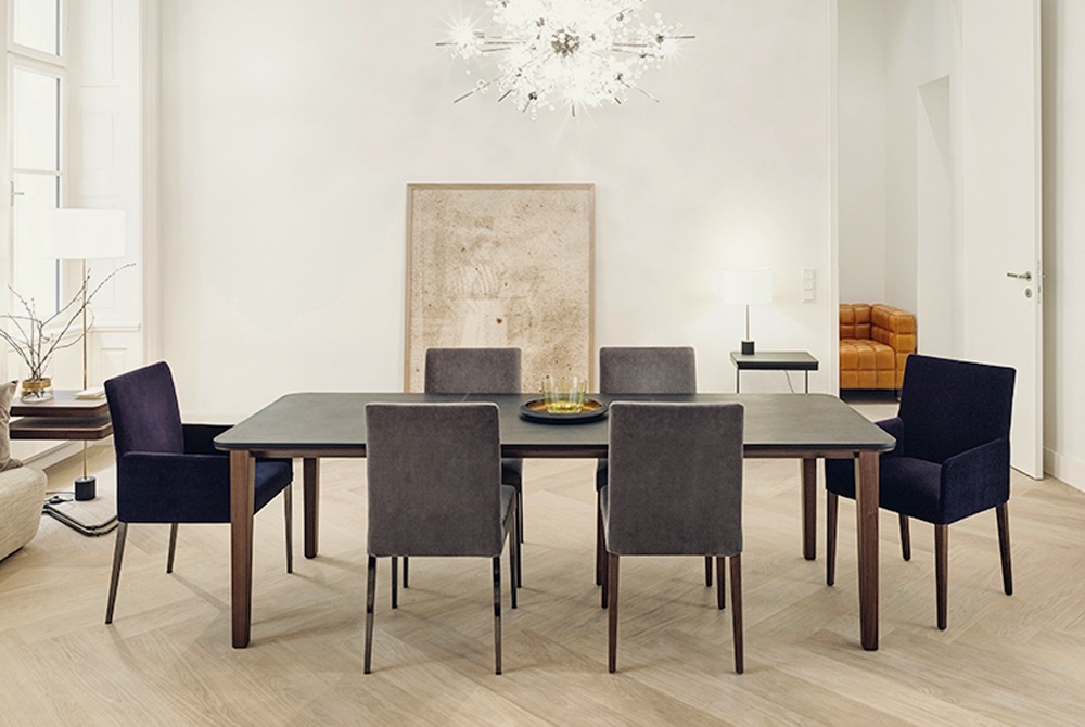 Nils produced by
Wittmann 2014
upholstered dining chair
photo: Wittmann
