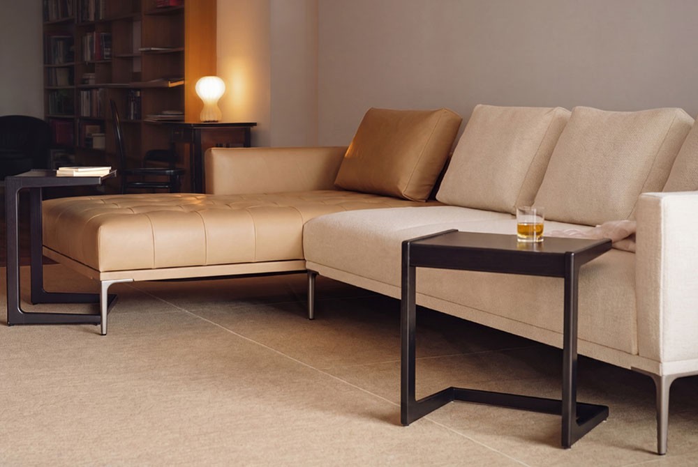 Daytime, produced by 
Wittmann 
Möbelwerkstätten 2026, 
modular sofa and 
nesting table
photo: Wittmann